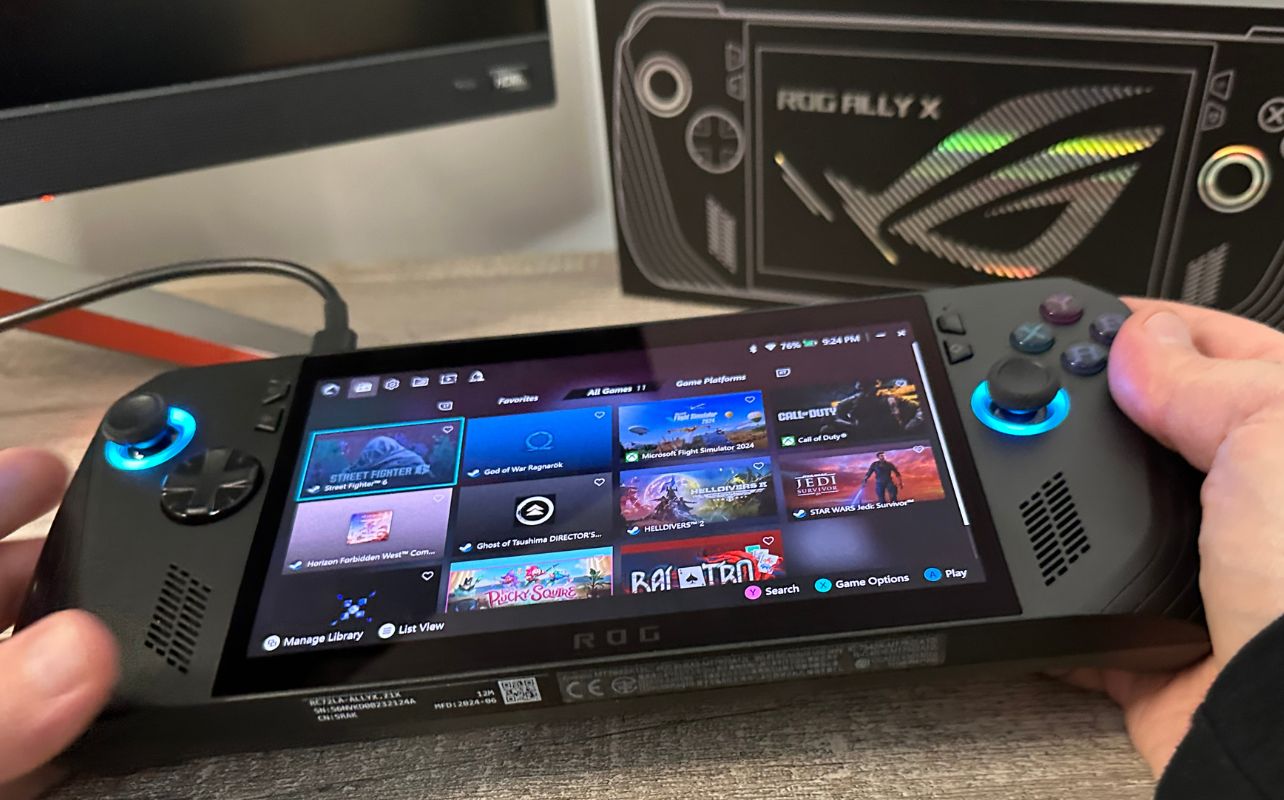 Le ROG Ally X d'ASUS repousse les limites du jeu sur PC portatif, améliorant ainsi votre expérience déjà excellente grâce à une nouvelle version de la console